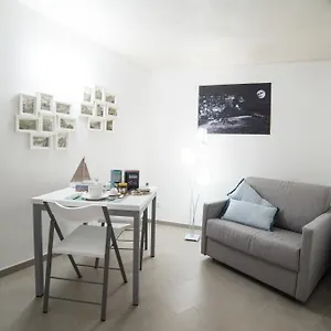 330 Holiday Apartment